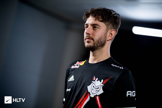 Invictus Gaming 官方博客在比赛后发布了一条消息：我们会稳扎稳打，尽力回报大家的焦虑和期待