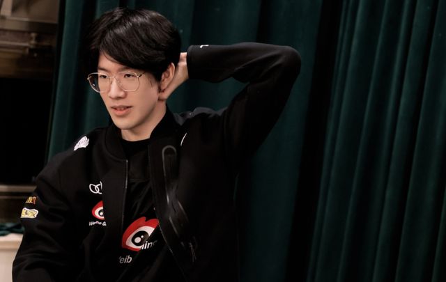 官方：xfl0ud 移至 Heroic 的替补席