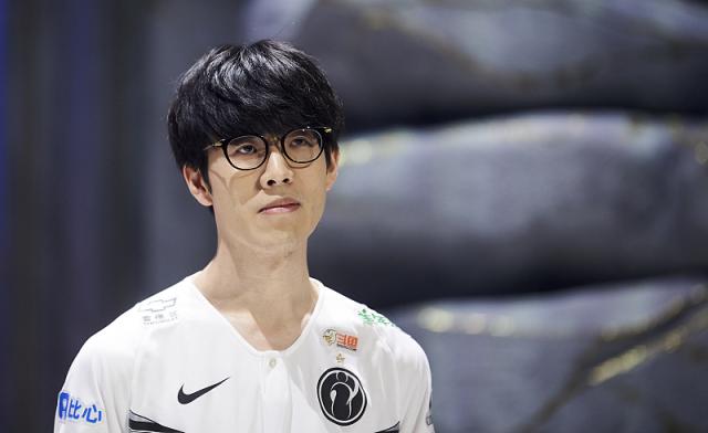 LECW2D2综述：FNC RGE傲视群雄 VIT力克G2